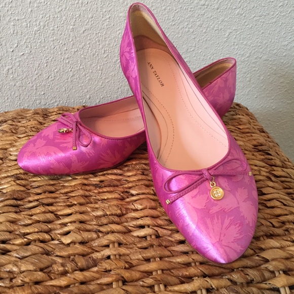 Ann Taylor Shoes - NEW Ann Taylor Pink Pattern Satin Ballet Flats 8.5